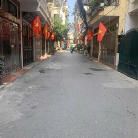 BÁN NHÀ – LẠC LONG QUÂN –OTO ĐỖ CỔNG-KINH DOANH- 65M 4 TẦNG 13.5TỶ