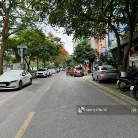 Bán nhà mặt phố Nguyễn Đình Hoàn DT 110m2 – MT 7m3 – 35 tỷ – KD VP