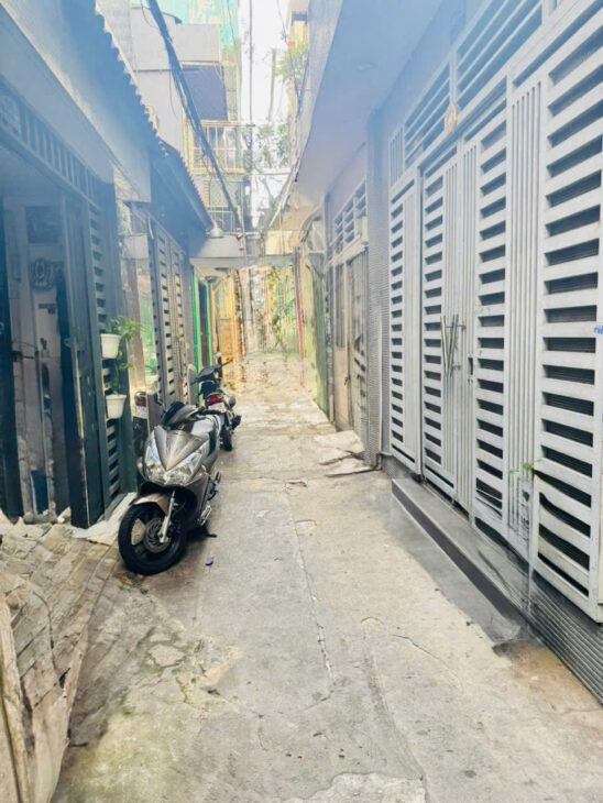 TRUNG TÂM Q10 – GẦN CHỢ NGUYỄN TRI PHƯƠNG – 37M² – NHÀ 2 TẦNG – CHỈ 5.X TỶ.