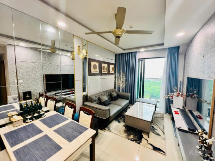 Siêu phẩm CH 71m2 Emerald, view hồ cảnh quan. Nhà nội thất cao cấp, chủ kẹt tiền bán