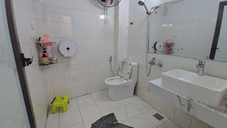 Bán nhà Thái Thịnh 35m 4 tầng MT4.3m lô góc, kinh doanh hơn 13 tỷ.
