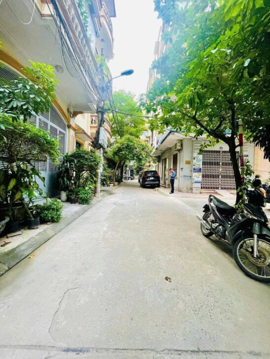BÁN NHÀ PHÂN LÔ PHỐ PHẠM TUẤN TÀI, CẦU GIẤY – 70M² x 5T – MT 6M – Ô TÔ TRÁNH – KINH DOANH