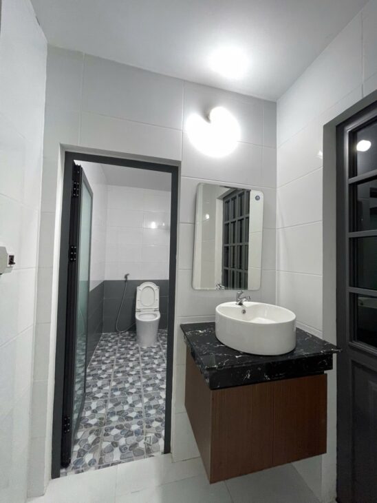 BÁN NHÀ GẦN TRUNG TÂM – GIÁ CHỈ 5 TỶ 25 – SỔ ĐỎ, HOÀN CÔNG ĐẦY ĐỦ!