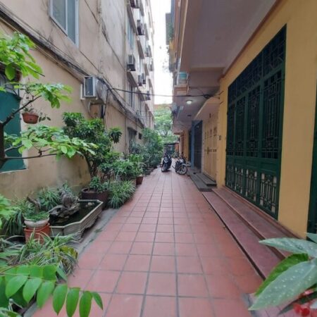 Bán nhà dân xây Thanh Xuân – Nhà cao cửa rộng- Anh ninh tuyệt đối- 40m2