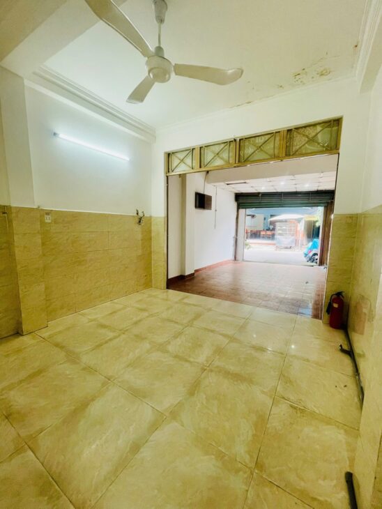 Cho thuê nhà mặt tiền Đỗ Tấn Phong, P.9, 4x16m, 1 trệt, 1 lầu, 16tr