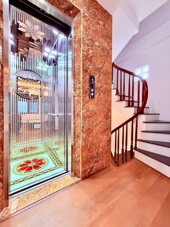 BÁN NHÀ ĐÔNG NGẠC – 59M x 7 TẦNG THANG MÁY – Ô TÔ TRÁNH – DÒNG TIỀN 60TR/THÁNG – CHỈ 9.5 TỶ.