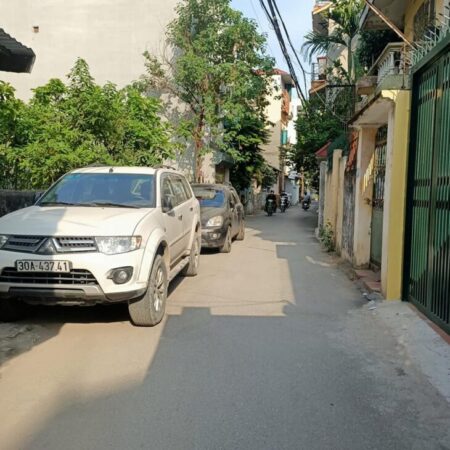 Bán nhà Khương Hạ- Nhà đẹp dân xây- Full nội thất sang xịn mịn – Giá dưới 10 tỷ.