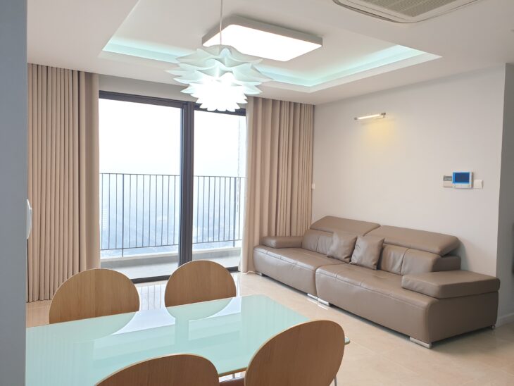 Chủ nước ngoài cần bán căn 2 ngủ rộng dt 75m2, các phòng đều view hồ điều hòa, tầng trung tòa C3 –