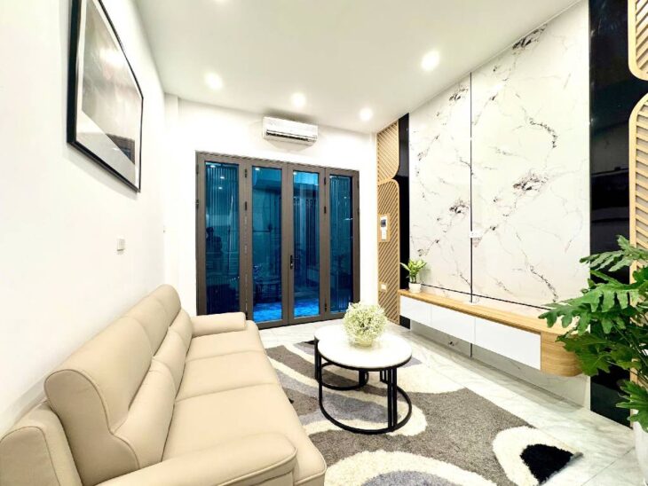 HIẾM- Nhà mới khu VIP Tô Vĩnh Diện – Sát ô tô tránh- Nhà mới- Ở ngay- 38m2