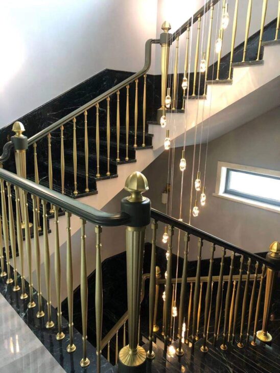 Nhà tôi cho thuê Nhà VP, Nhà Hàng, KD, 96m2_ 4T; vỉa hè, Phố Duy Tân-30 Tr