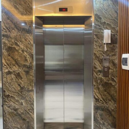 Nhà tôi cho thuê nhà lô góc, mới ,vỉa hè, 100m2- 5T, Giảng Võ_29 Tr Nhà tôi cho thuê nhà lô góc, mới ,vỉa hè, 100m2- 5T, Giảng Võ_29 Tr