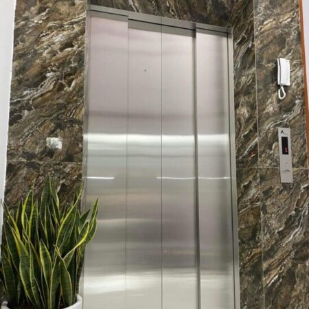 Cho thuê nhà mới, hai mặt tiền, 92m2_ 4T; vỉa hè, Trần Nhân Tông-29 Tr