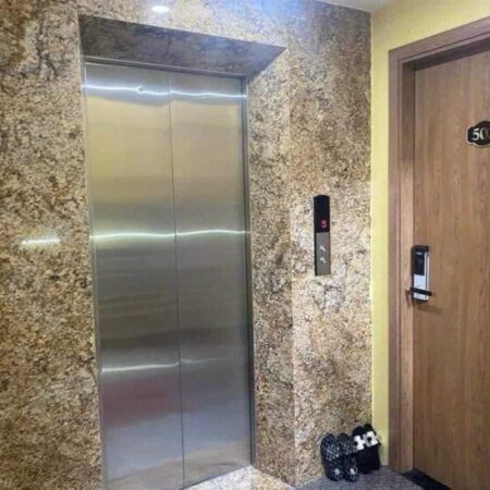 Nhà tôi cho thuê Nhà căn góc, mới, 114m2_ 4T; vỉa hè, Phố Đội Cấn-46 Tr