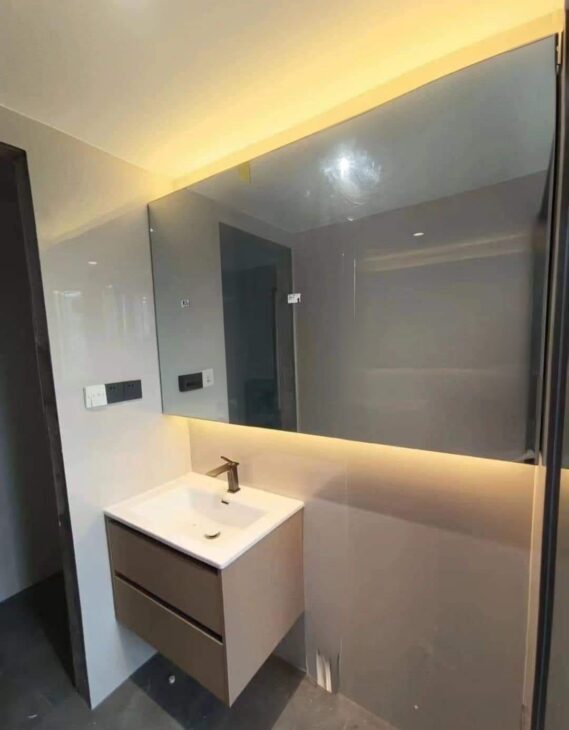 Mình cho thuê nhà lô góc, mới, Nam Trung Yên; vỉa hè 96m2* 5T- 29 Tr