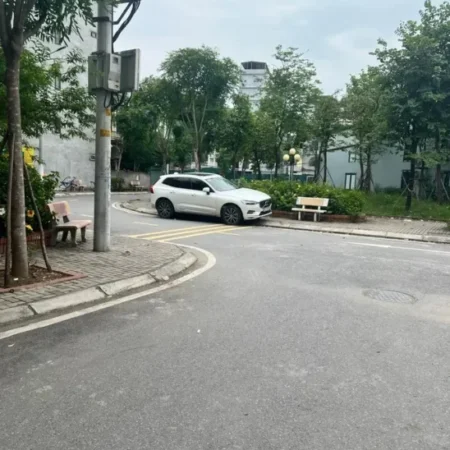 BÁN NHÀ CẤP 4 PHỐ GIẢI PHÓNG – 73M² – GẦN HỒ, GẦN BẾN XE – GIÁ CHỈ 11.9 TỶ