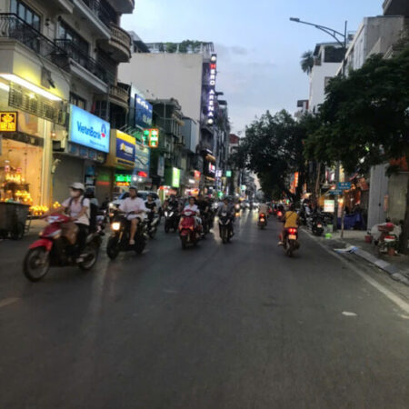 .VIP – SIÊU HIẾM – TT HUYỆN THANH TRÌ PHÂN LÔ QUÂN ĐỘI, KINH DOANH, Ô TÔ TẢI TRÁNH, VÀO NHÀ 66m HƠN