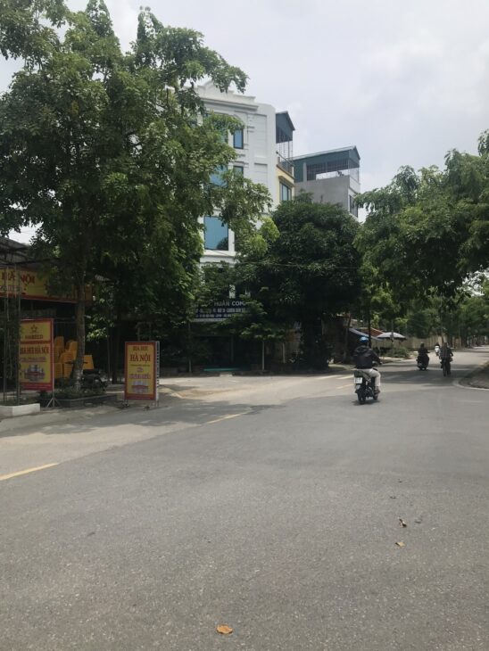 TRUNG TÂM HUYỆN THANH TRÌ Ô TÔ TẢI TRÁNH, ĐỖ CỬA, KINH DOANH, DÒNG TIỀN 25TR/THÁNG – 3 THOÁNG