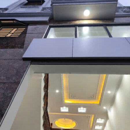 LỪNG LỮNG SANG TRỌNG NỔI BẬT – Ô TÔ ĐỖ CỬA GIỮA TT THANH TRÌ- 65m2 GIÁ HƠN 6 TỶ.