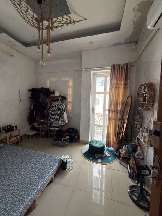 NHÀ 3 TẦNG BTCT NỞ HẬU ĐẸP – MT HẺM XE HƠI QUAY ĐẦU – HẺM THÔNG – KDBB – KHU DÂN CƯ HIỆN HỮU – HOÀN