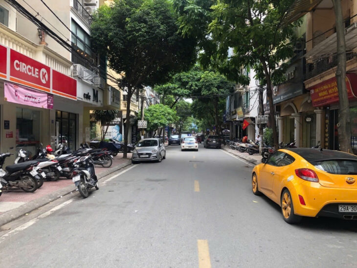BÁN TÒA NHÀ PHỐ ĐỖ QUANG, CẦU GIẤY – 100M x 9T CÓ HẦM – MT 8M – Ô TÔ TRÁNH – GIÁ 48 TỶ