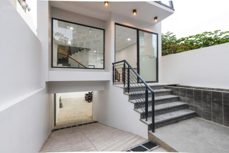 Bán nhà mặt tiền An Phú, Quận 2 – 105m² (6x18m), 1 trệt 3 lầu, đối diện The Sun Avenue, Giá 40 tỷ