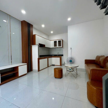 Bán Nhà Gần QL1A, 2 Tầng,Tặng Full Nội Thất, Giá Chỉ 2,4 Tỷ