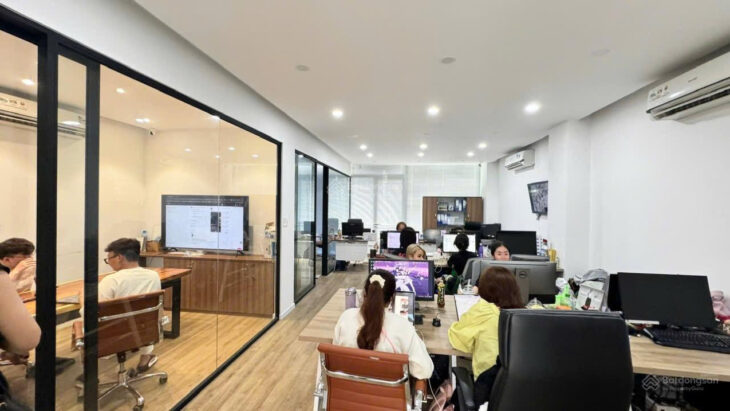 Toà nhà văn phòng đẹp, thang máy HXH Huỳnh Văn Bánh, Phú Nhuận. 420m2 sàn, giá 21,3 tỷ
