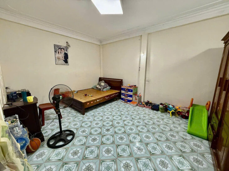 PHỐ CHÍNH KINH – LÔ GÓC 3 MẶT THOÁNG – 9,8 TỶ