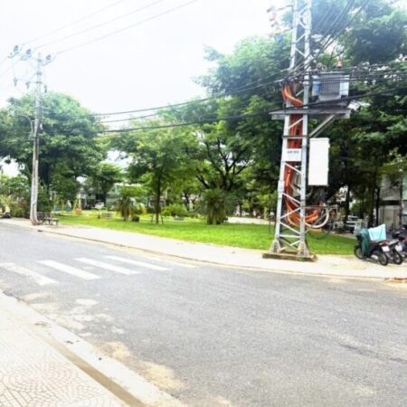???? Sơn Trà chỉ 3 tỷ 750 sở hữu ngay nhà cấp 4 gần Sông Hàn, gần Phạm Văn Đồng. ???? Sơn Trà chỉ 3 tỷ 750 sở hữu ngay nhà cấp 4 gần Sông Hàn, gần Phạm Văn Đồng.