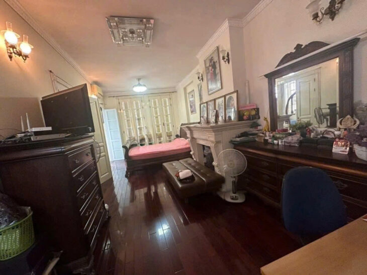 BÁN NHÀ LÔ GÓC MẶT PHỐ TRÍCH SÀI – VIEW HỒ TÂY – 64M² – MT 6M – THANG MÁY – GIÁ 63 TỶ