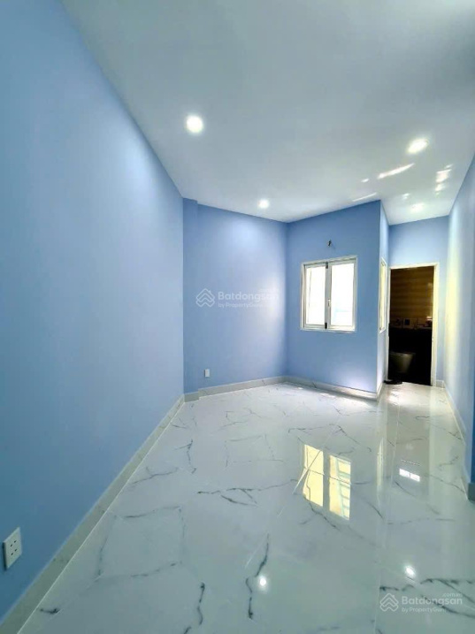 NHÀ 3 TẦNG HẺM XE HƠI LÊ VĂN THỊNH GIÁ RẺ