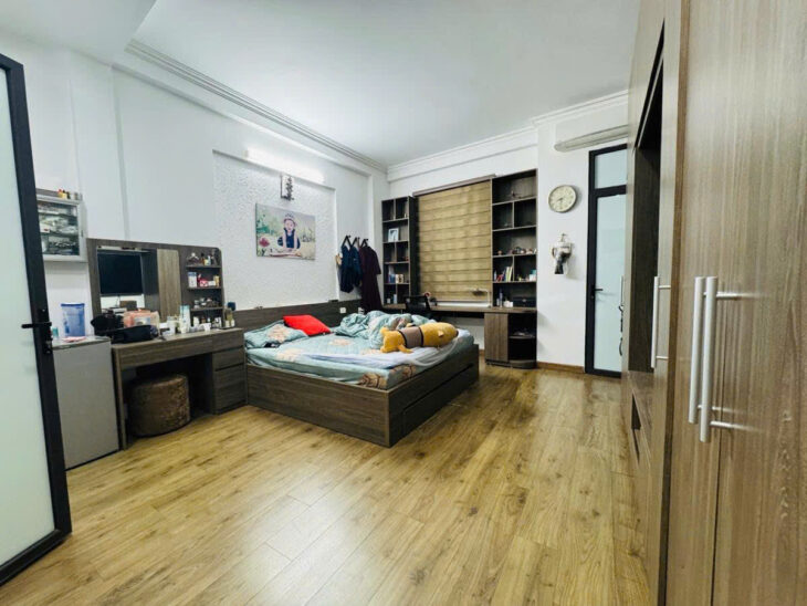 NHÀ ĐẸP HẠ ĐÌNH – NỘI THẤT XỊN SÒ – DT 30m2 5 tầng mặt tiền 4.3m Giá 7.6 tỷ