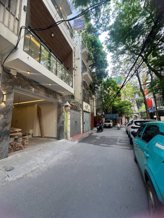 BÁN NHÀ HOÀNG CẦU QUẬN ĐỐNG ĐA 5 TẦNG THANG MÁY Ô TÔ TRÁNH KINH DOANH 2 THOÁNG 70M 27,9 TỶ