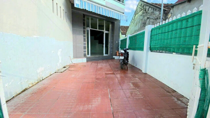 BÁN NHÀ MẶT TIỀN PHƯỜNG BẮC NHA TRANG. (ĐƯỜNG 3 XE HƠI)