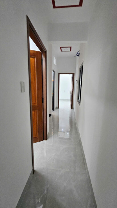 Bán nhà 2 tầng ngay Vcn Phước Hải, phường Nam Nha Trang (Đầy đủ nội thất)