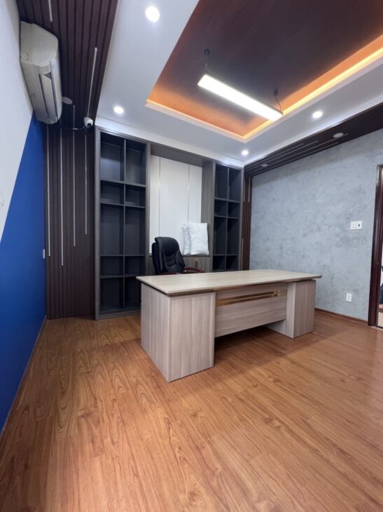 Bán gấp nhà Mặt tiền Đường số Phạm Hữu Lầu, Quận 7, 90m2 (5×18) 3 tầng, giá tốt