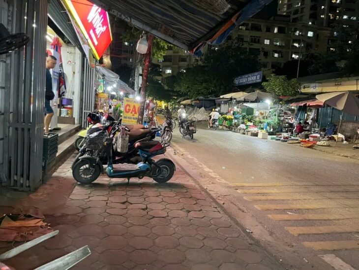 BÁN NHÀ NGÕ ĐỖ NHUẬN, BẮC TỪ LIÊM: 100M2, SỔ ĐỎ, 2 PN, GIÁ CHỈ 37 TỶ – CƠ HỘI AN CƯ LÝ TƯỞNG TẠI HÀ
