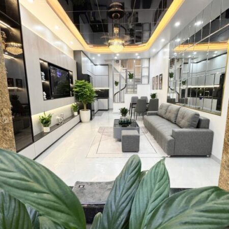 BÁN NHÀ VĂN CHƯƠNG ĐỐNG ĐA 1 NHÀ RA MẶT HỒ NHÀ ĐẸP FULL NỘI THÁT 4 TẦNG 32M 7,1 TỶ