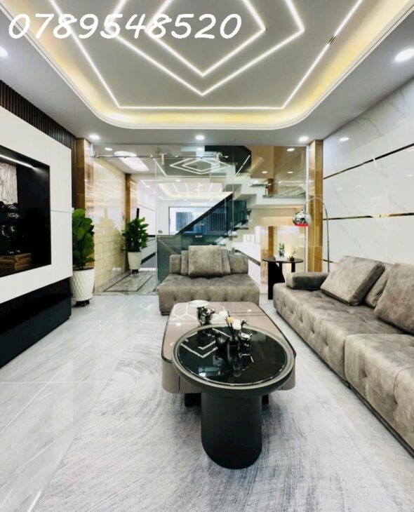 NHÀ 5 TẦNG CAO CẤP GẦN TÊN LỬA – KHU PHÂN LÔ ĐỒNG BỘ – FULL NỘI THẤT – SỔ HOÀN CÔNG 2025