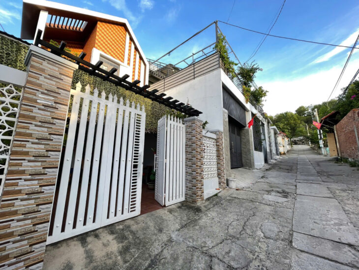 NGANG. DÀI QUÁ ĐẸP MÀ GIÁ LẠI ỔN ĐỊNH. Bán nhà đẹp mộng mơ Hòn Nghê, Vĩnh Ngọc, phường Tây Nha