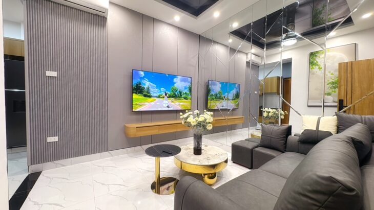 CHUNG CƯ CẦU GIẤY- VIEW PHỐ – FULL NỘI THẤT – Ô TÔ ĐỖ -3.98T- Ở NGAY !!!