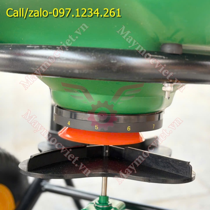 Xe rải phân bón Turbo KF2000 giá rẻ