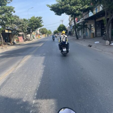 Bán nhà mặt tiền 9,5x20m giá 9 tỷ Đường Bùi Công Trừng