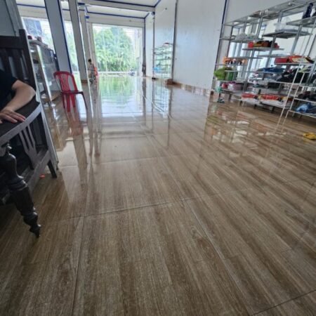 BÁN NHÀ MÁI BẰNG, ĐƯỜNG 39, KINH DOANH, DT 210M MT 7M GIÁ NHỈNH 2 TỶ.