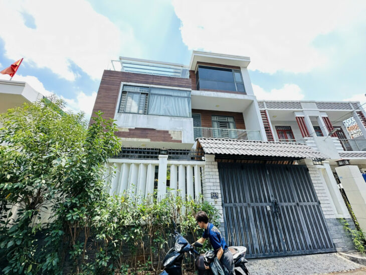 bán nhà biệt thự sân vườn hồ boi tại thảo điền, Q2 , giá từ 100 den 200 tỷ