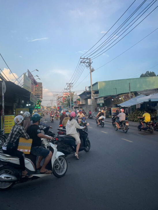 Bán nhà mặt tiền 15x47m giá 50 tỷ Đường Phan Văn Hớn