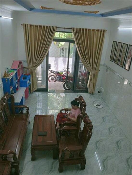 Nhà 2 tầng mới đẹp, 65m2, 1 xẹt Hoàng Hữu Nam, giá 4 tỷ nhỉnh