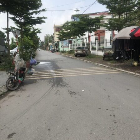 ĐẤT HIẾM ĐA TỐN – VUÔNG NHƯ A4 – NGÕ THÔNG TỨ TUNG – Ô TÔ VÀO NHÀ – NHỈNH 5 TỶ ĐẤT HIẾM ĐA TỐN – VUÔNG NHƯ A4 – NGÕ THÔNG TỨ TUNG – Ô TÔ VÀO NHÀ – NHỈNH 5 TỶ