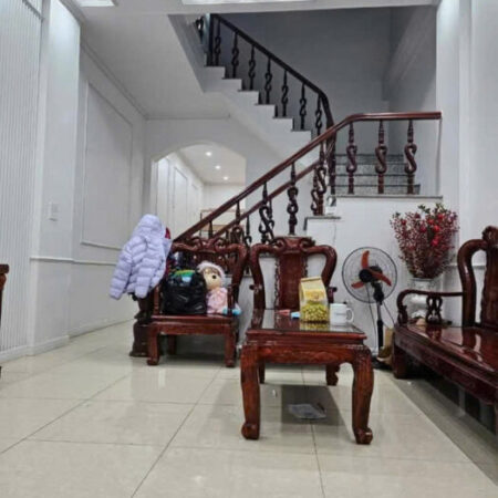 Bán nhà ngõ 259 Vĩnh Hưng, Lĩnh Nam, Hoàng Mai. 32m2, 2 tầng, 2PN. Sổ hồng, giá 3.15 tỷ. LH: