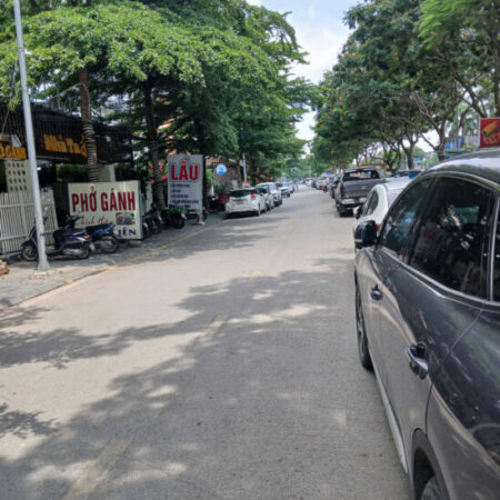 HÓT CHỦ GIẢM CHẢO GẦN 1 TỶ – LIỀN KỀ DƯƠNG NỘI – PHÂN LÔ Ô TÔ – MẶT TIỀN 5M – KINH DOANH ĐỈNH –